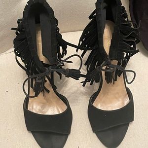 ADRIANA New York Fringe Felt Shoes!